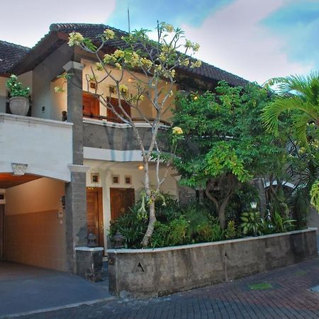 Taman Ayu 212 Hotel Denpasar Kültér fotó