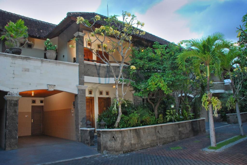 Taman Ayu 212 Hotel Denpasar Kültér fotó