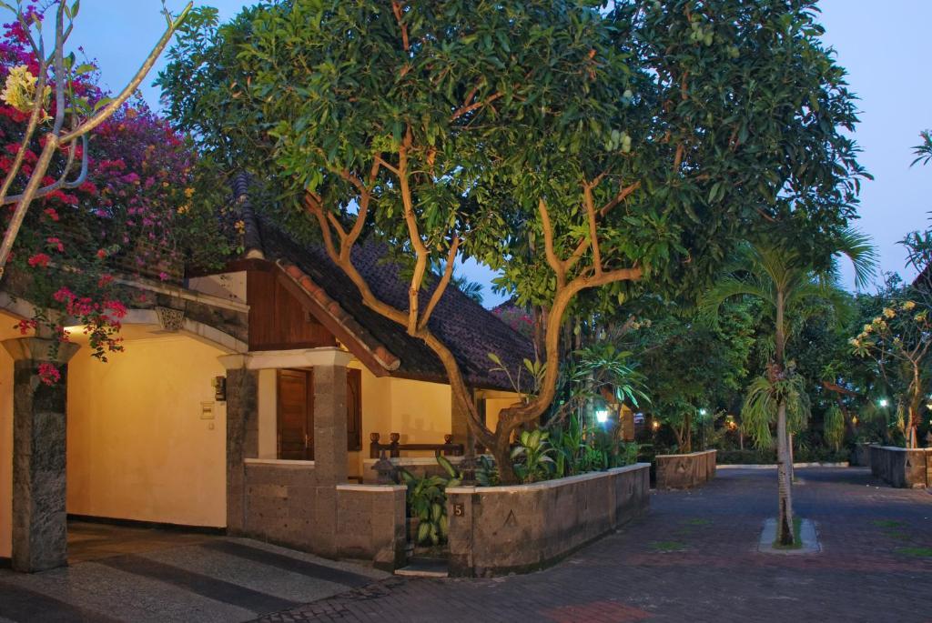 Taman Ayu 212 Hotel Denpasar Kültér fotó