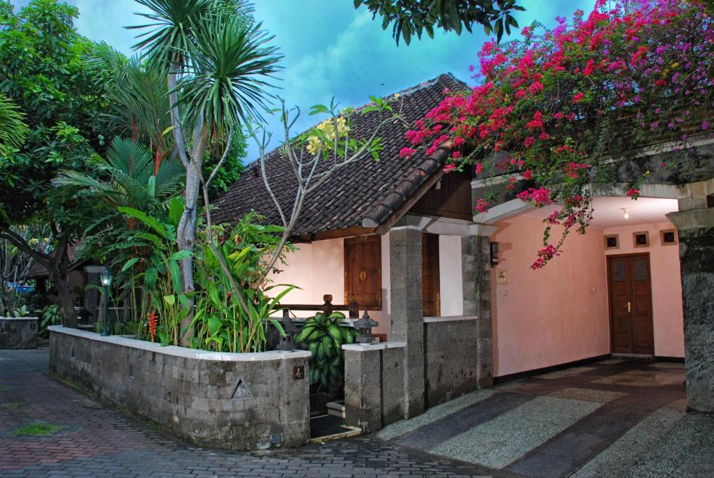 Taman Ayu 212 Hotel Denpasar Kültér fotó