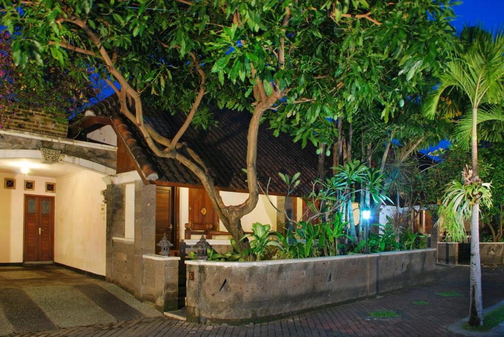 Taman Ayu 212 Hotel Denpasar Kültér fotó