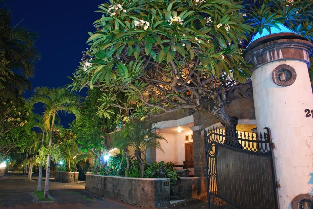 Taman Ayu 212 Hotel Denpasar Kültér fotó